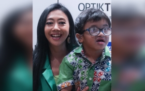 Sudah Keluar ICU, Momen Putra Asri Welas Mengaji Tuai Keharuan