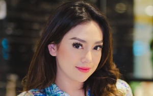 Blasteran Italia, Kecantikan Celine Evangelista Didandani Ala Pengantin Jawa Bikin Heboh