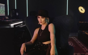Agnez Mo Tampil Anti Mainstream Diduga untuk Lagu Comeback, Nail Art dan Cincin Metalik Meletup