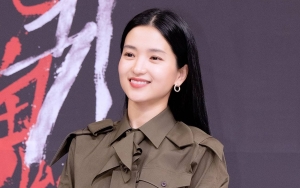 Kim Tae Ri Lagi-lagi Bak Anti-Skinship dengan Aktor di Konferensi Pers 'Revenant'