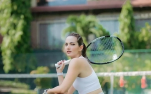 Tanding Tenis, Paras Nia Ramadhani Dipuji Tetap Cetar Meski Penuh Keringat