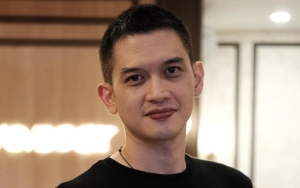Pesona Rezky Aditya Kala Main Tenis Terungkap di Video Slowmo Banjir Penilaian