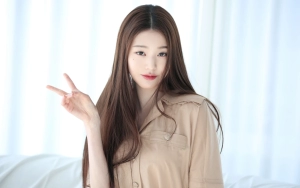 Wonyoung IVE Pakai Kacamata Hitam Kebesaran, Kecocokan Tuai Reaksi Beragam