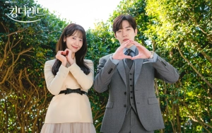 Yoona SNSD Keciduk Junho 2PM Bertingkah Random di Lokasi 'King the Land'