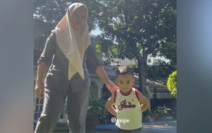Rayyanza Lakukan Amalan Mulia pada Sus Rini Saat Sholat Idul Adha Bak Leader Sejati