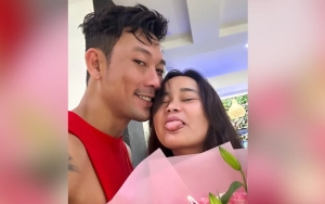 Denny Sumargo dan Istri Tolong Kucing Jalanan, Kondisi Wajah Hancur Bikin Gak Tega