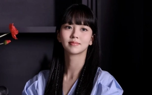 Terkenal Anggun, Kim So Hyun Bikin Pangling di Pemotretan Bareng ELLE Singapura