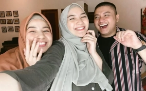 Simple Tapi Elegan, Gaya Citra Kirana Nongkrong Bareng Natasha Rizky Tuai Pujian