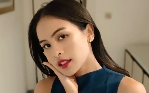 Maudy Ayunda Bom Momen Liburan, Bentuk Tangan di Satu Foto Dinilai Aneh