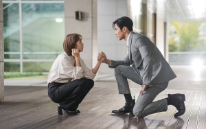 Beda Tinggi Jo Bo Ah & Rowoon SF9 di Baca Naskah 'Destined With You' Curi Perhatian