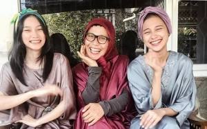 Mirip Sang Ibu, Indah Permatasari Kaget Hingga Diduga Tahan Tangis Lihat Wajah Tuanya