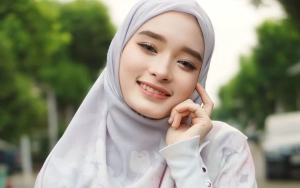 Kerap Dipuji Cantik, Inara Rusli Ngaku Kembaran Minji NewJeans
