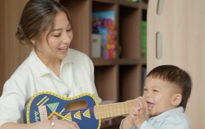 Pertama Kali Cicipi Cokelat, Issa Anak Nikita Willy Bak Ketagihan Hingga Belepotan