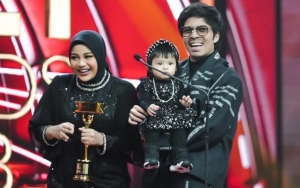 Atta Halilintar Pamer Hasil USG Kandungan Aurel Hermansyah, Adik Ameena Bak Lambaikan Tangan