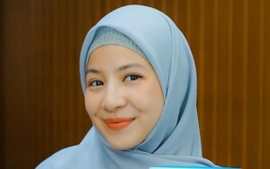 Sama-sama Pakai Gamis, Natasha Rizky Bagikan Keseruan Circle-nya Main Bulu Tangkis