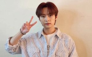 Lee Know Stray Kids Dikira Kena Hujatan Gara-gara Tata Bahasa di Truk Protes