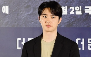 Bentuk Bayangan D.O. EXO di Premiere 'The Moon' Buat Salah Fokus