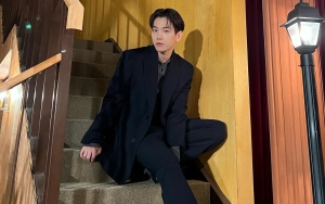 Baekhyun EXO Ketiduran sampai Ngorok di Space Twitter