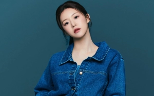 Pancarkan Kulit Putih Sempurna Berbalut Dress Hitam, Visual Go Yoon Jung Kembali Bikin Terpana