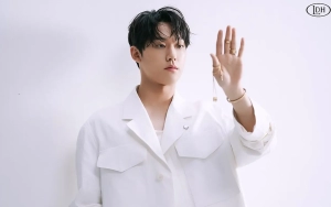 Lee Do Hyun Nangis Sesenggukan dan Sujud ke Fans Jelang Wamil