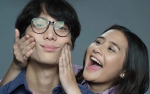 Gemas! Dikta Langsung Laporan Ke Prilly Latuconsina Usai Nonton Film Bak Lagi Pacaran