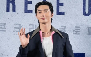 Park Seo Joon Tuai Kritikan Usai Tolak Pakai Bandana Couple Bareng Park Bo Young Di Promosi Film