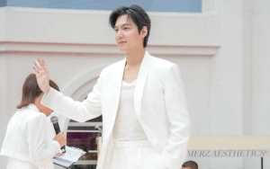 Lee Min Ho Bikin Fans Terpesona Meski Makin Berisi Dengan Senyum Manis Di Bandara