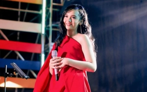 Outfit Manggung Unik Bikin Lyodra Dipuji Bak Barbie