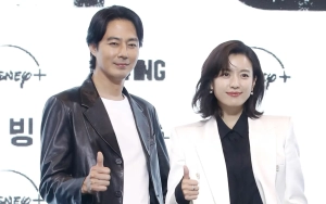Han Hyo Joo Post Foto Berdua dengan Jo In Sung