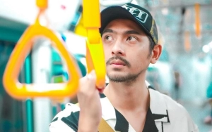 Gabung Circle Dian Sastro, Vibes Arya Saloka Pakai Jarik Batik Dinilai Anti Gagal
