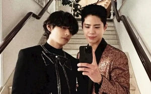  V BTS Bikin Fans Ikut Luluh Usai Tulis Kata-Kata Hangat Di Siaran Langsung Park Bo Gum