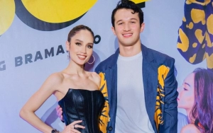 Pacaran, Cinta Laura dan Arya Vasco Serasi Jadi 'Barbie & Ken' Di Laga Media Clash