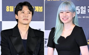 Om-Om, Kim Nam Gil Kena Mental Lihat Park Yoo Na Pose Khas Masa Kini