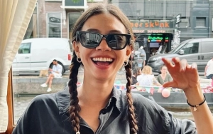 Agak Lain, Yuki Kato Nyeleneh Latihan Tenis Sambil Pakai Kebaya Auto Disorot