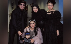 Ameena Main ke Rumah KD Tanpa Ditemani Atta-Aurel, Aksi Lomba Makan Kerupuk Bikin Gemas