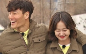 Jeon So Min Omeli Kim Jong Kook Wakili Mantan Pacar di 'Running Man'