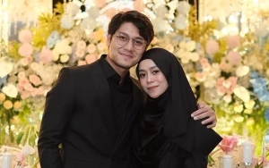 Dari Sekian Foto, Pose Lesti Kejora Bareng Suami Tak Berubah Sontak Bikin Salfok
