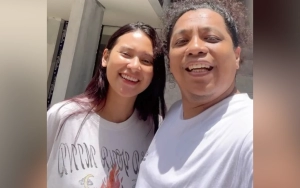 Arie Kriting Berangkatkan Ortu Umrah, Wajah Indah Permatasari Disebut Mirip Ibu Mertua