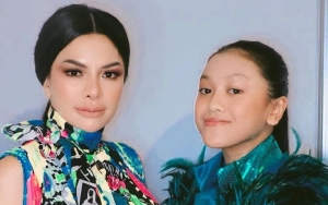 Nikita Mirzani Pecahkan Rekor Order Live Streaming 90 Kali Lipat, Kalung Inisial Lolly Bikin Nyesek