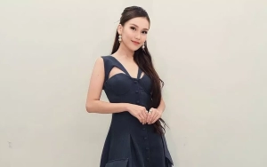 Ayu Ting Ting Tampil Gorgeous dengan Gaun Super Elegan Hingga Parasnya Bikin Salfok