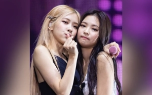 Rose dan Jennie BLACKPINK Ketahuan Bergosip di Tengah Performance Konser 'BORN PINK' LA
