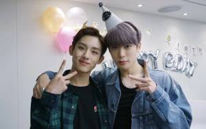 Jaehyun & Winwin Asyik Gosip di Encore Konser NCT, Geng Orange-Lemon Cross Kembali!