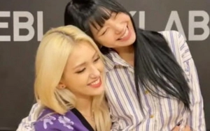 Jeon Somi Ungkap Chaeyoung Pernah Kabur Tanpa Ijin Agensi & Pesan Teks Yang Bikin Ayahnya Takut
