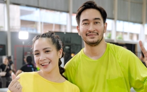 Nagita Slavina Cantik Manglingi dengan Rambut Panjang, Posisi Duduk Dekat Jeje Govinda Curi Fokus