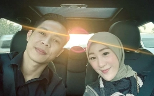 Biasa Syar'i, Gaya Hijab Larissa Chou Berubah Drastis Saat Jalan Bareng Suami Baru