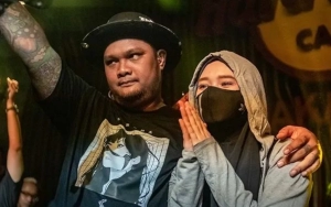 Benarkan Virgoun Hukum Anak Pakai Borgol, Keluarga Sebut Aksi Inara Lebih Kasar  