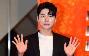 Lee Yi Kyung Duet Dengan Konten TikTokers Indonesia Yang Viral