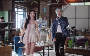 Nayeon TWICE Gandeng Felix Stray Kids di Video 'NO PROBLEM' Versi Live Band