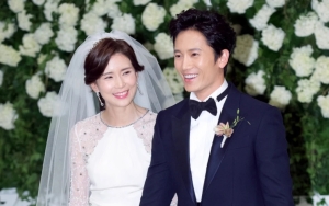 Rayakan 10 Tahun Anniversary, Lee Bo Young-Ji Sung Pamer Kemesraan & Saling Memuji