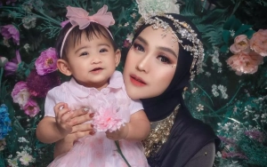 Main ke Pantai, Baju Gemas Moana Putri Ria Ricis Bikin Salfok Abis